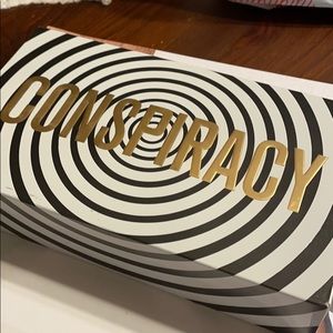 *SOLD -Jeffree Star “Conspiracy” Eyeshadow Palette